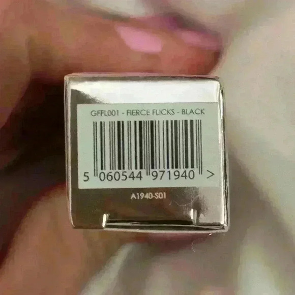 Ciate London precision tip liquid eyeliner Fierce Flicks. NIB - Picture 4 of 4